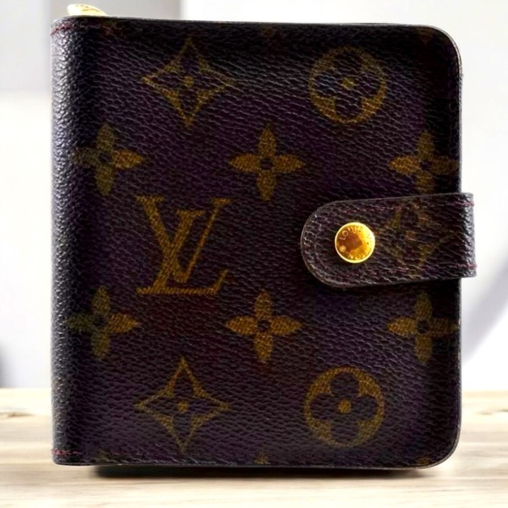 Louis Vuitton LV Monogram Bi-Fold Wallet Leather PVC Brown Used Auth